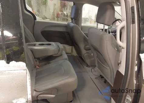 2017 Chrysler Pacifica Touring from USA, damaged, VIN 2C4RC1DG4HR703551